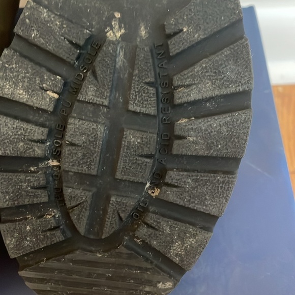 Blundstone Brown Chelsea Boots - Picture 8 of 10